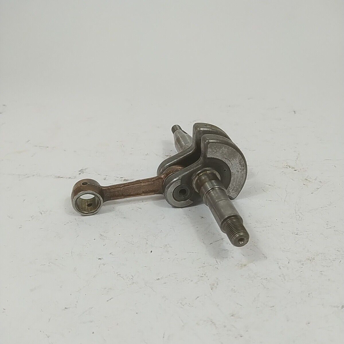 ALBERO MOTORE ORIGINALE 5038580 01 ricambi per MOTOSEGA HUSQVARNA 340 345 usati