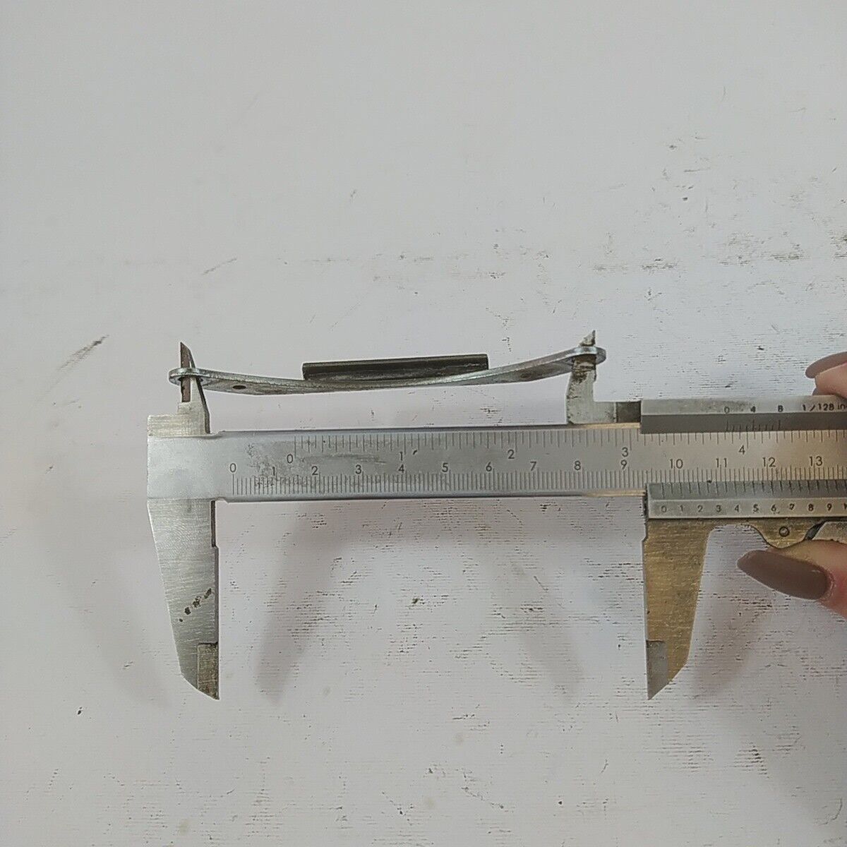 ricambio STAFFA SERBATOIO BENZINA usato per decespugliatore KAWASAKI TD 33