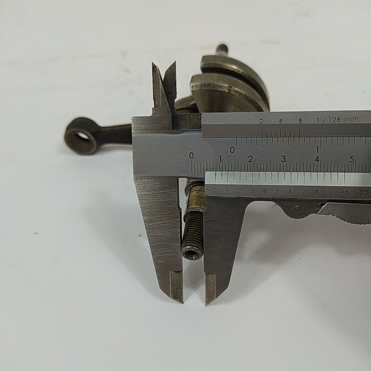 ricambi per MOTOSEGA OLEOMAC 240 ALBERO MOTORE ORIGINALE usati