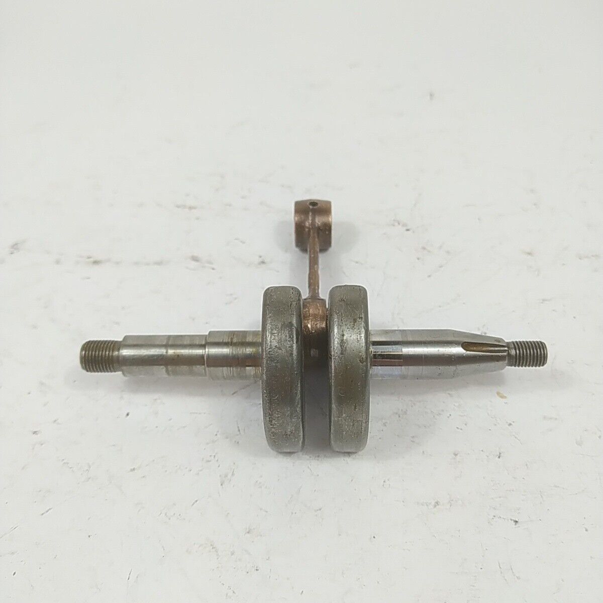 ALBERO MOTORE ORIGINALE 5038580 01 ricambi per MOTOSEGA HUSQVARNA 340 345 usati