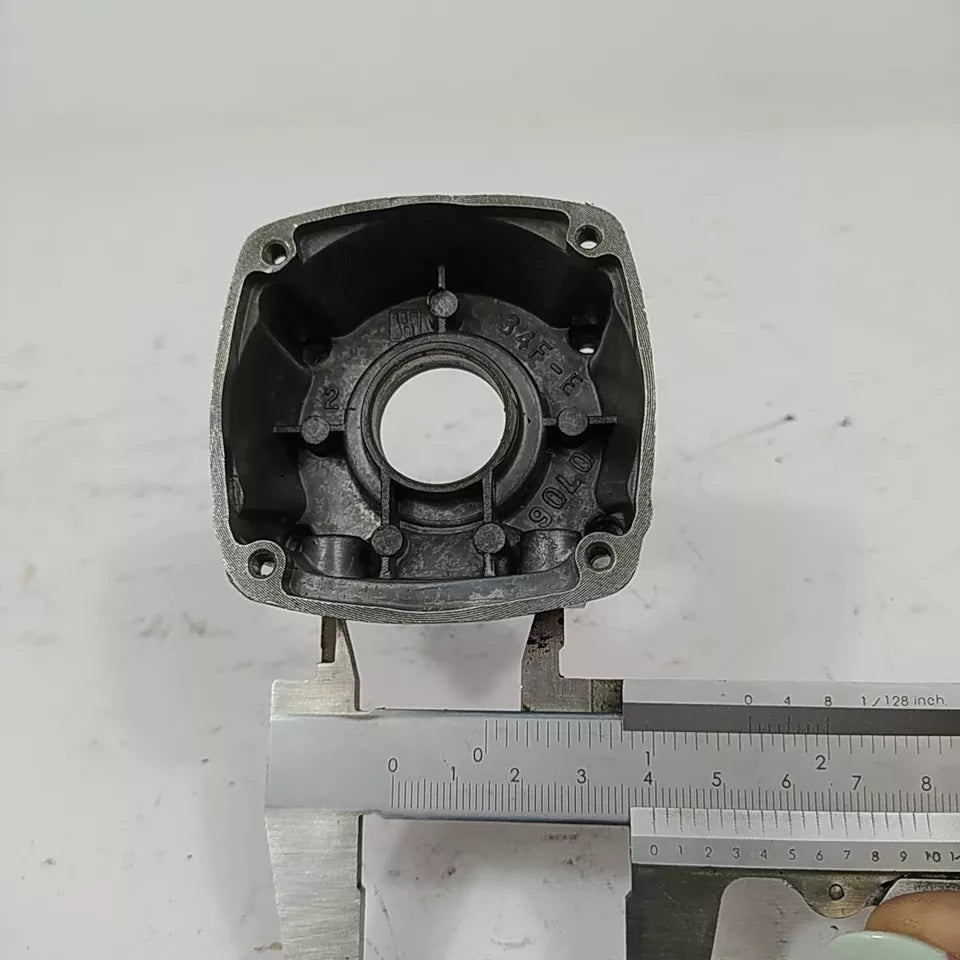 CARTER MOTORE basamento per decespugliatore ALPINA BJ 325 usati