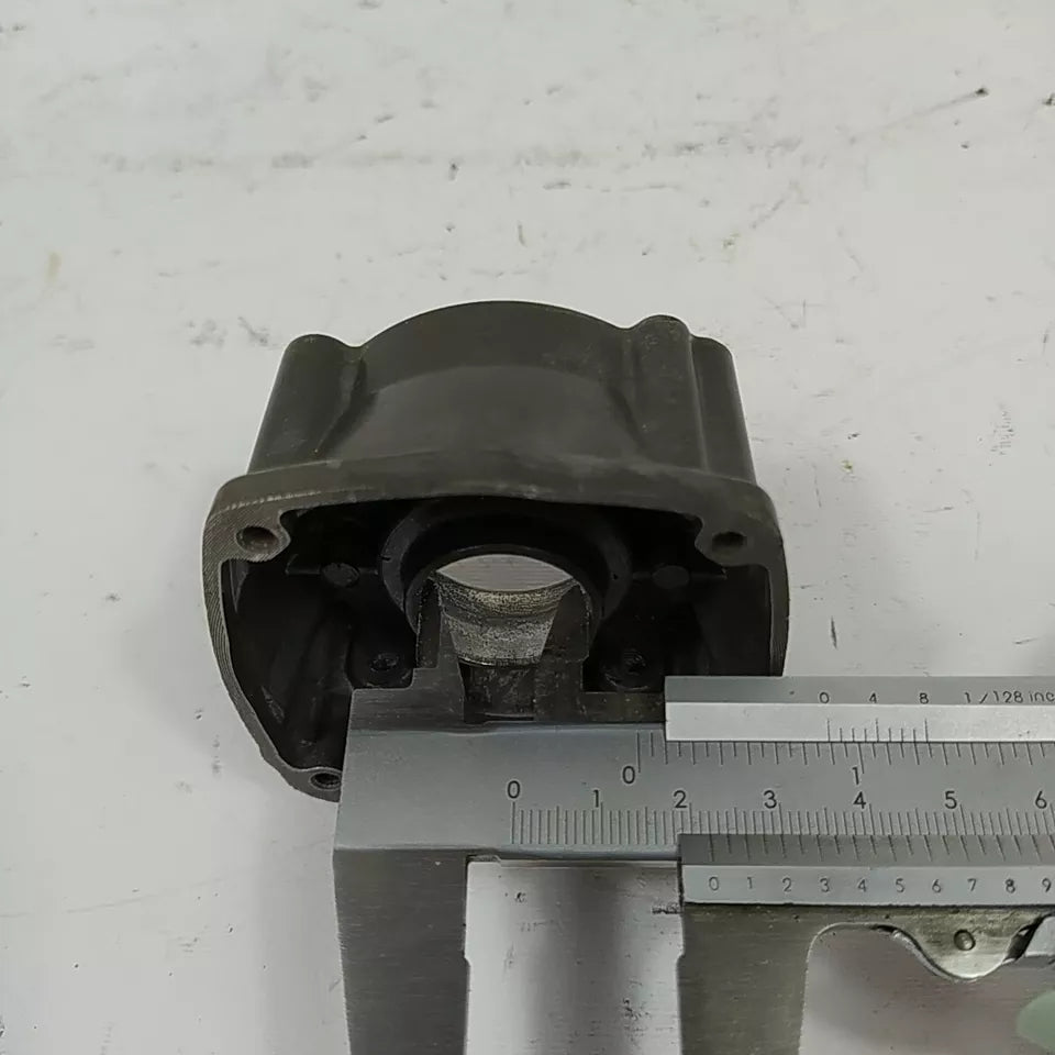 CARTER MOTORE basamento per decespugliatore ALPINA BJ 325 usati