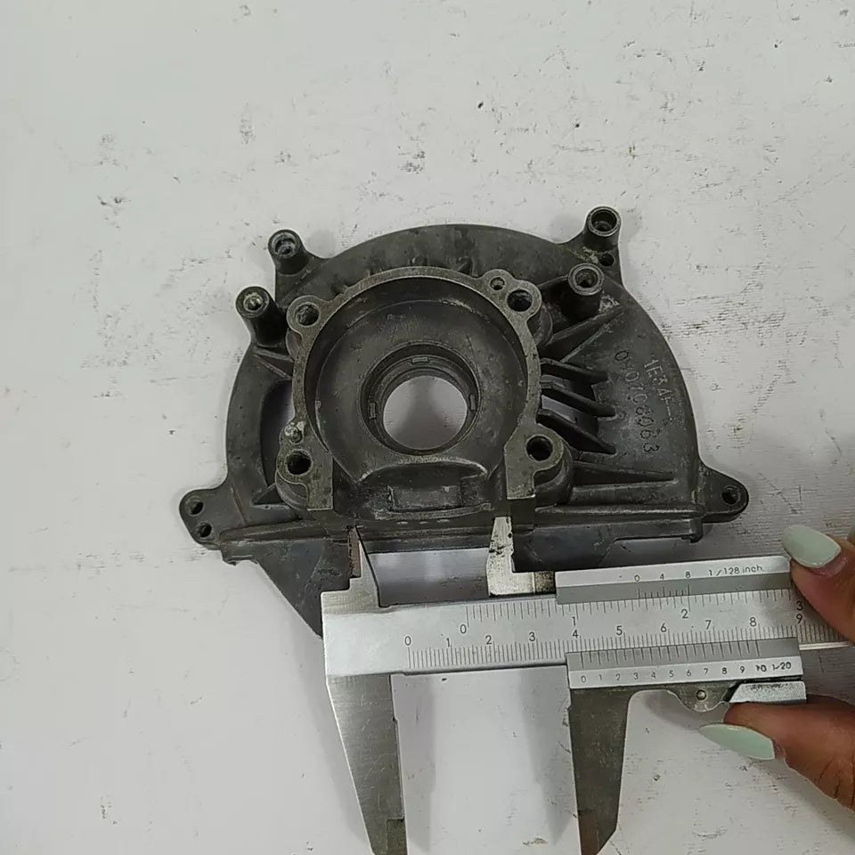 CARTER MOTORE basamento per decespugliatore ALPINA BJ 325 usati