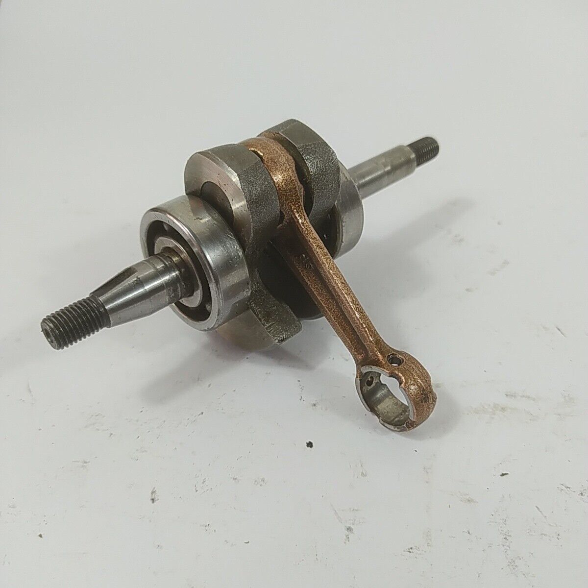 ALBERO MOTORE ORIGINALE per motosega OLEO MAC GS 440 ricambi usati