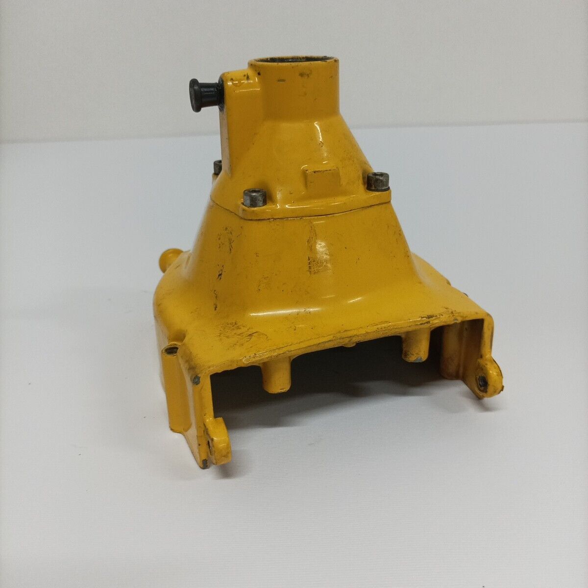 Ricambio supporto CAMPANA FRIZIONE usato decespugliatore EMAK DYNAMAC DB 40 L