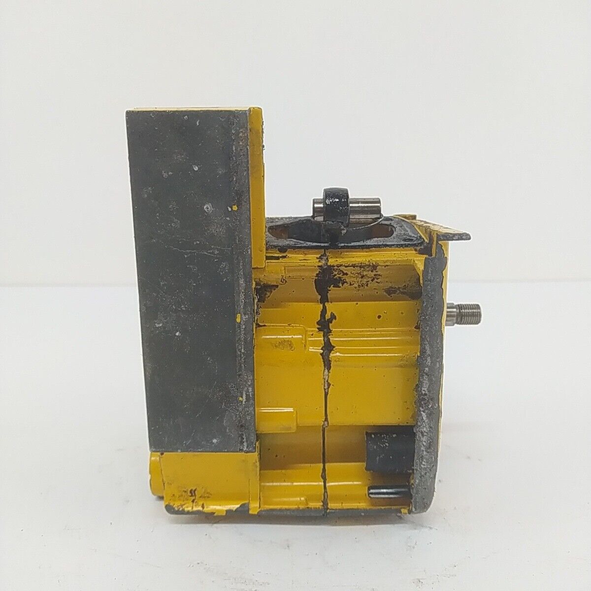 Ricambi per MOTOSEGA ALPINA P 34 castor usati BASAMENTO ALBERO MOTORE 