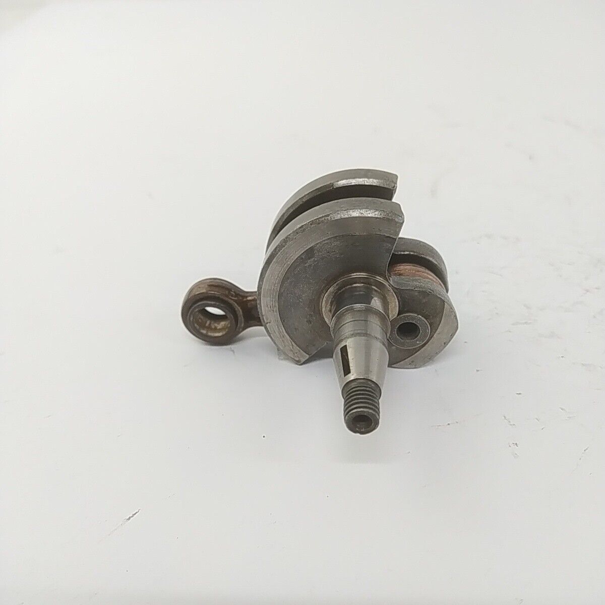 Ricambio usato ALBERO MOTORE originale decespugliatore Mcculloch ELITE 4000 3500