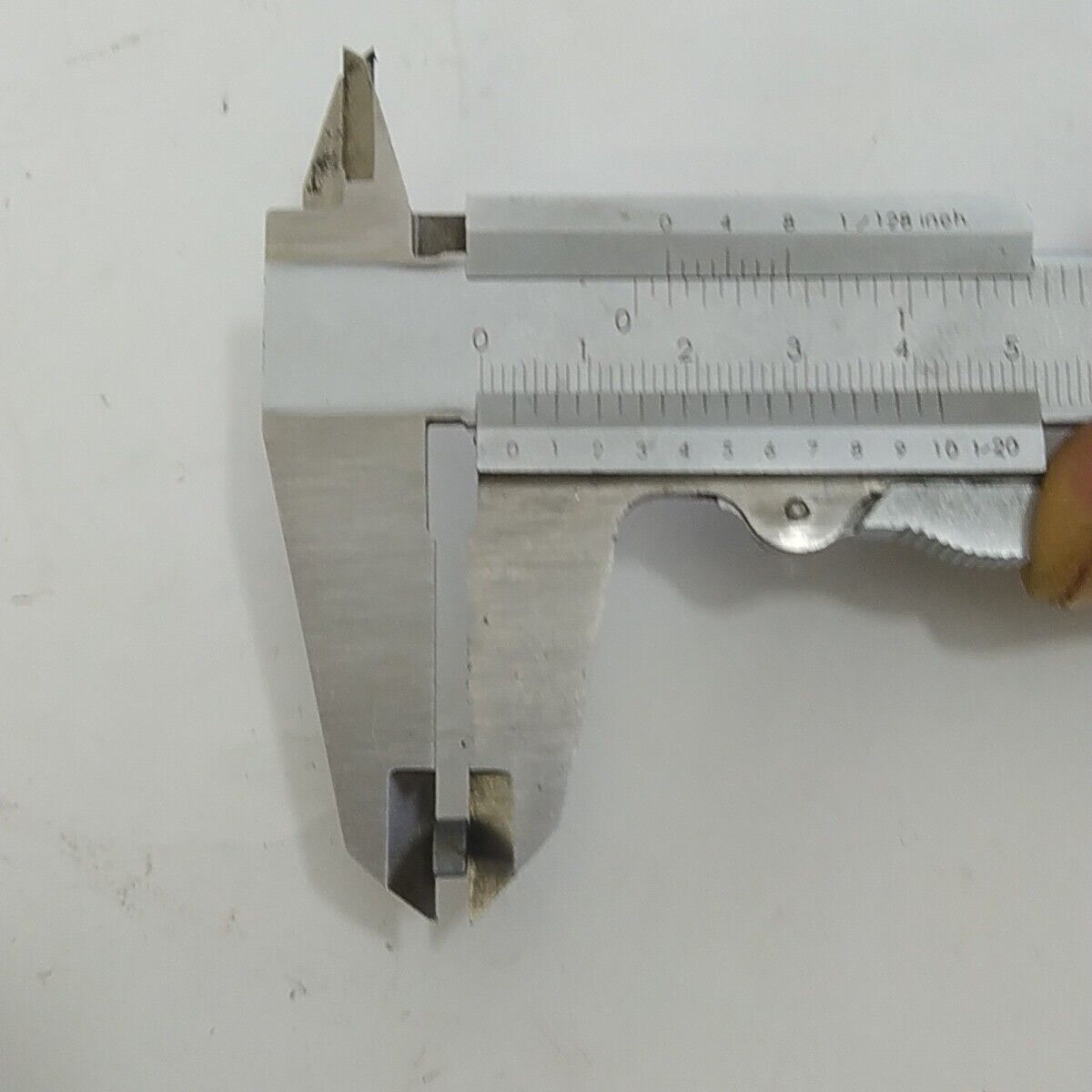 Ricambio FERMO VOLANO DI ACCENSIONE usato per decespugliatore Komatsu ZENOAH G4K