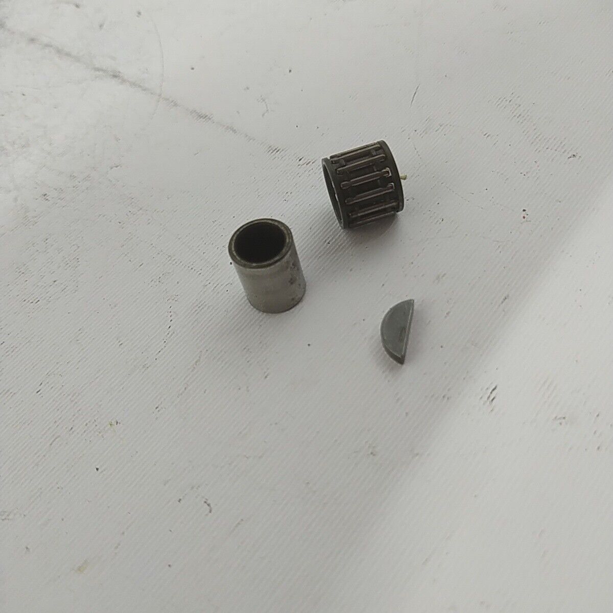 Ricambi per MOTOSEGA BLITZ 501 OLEOMAC 251 usati BOCCOLA CAMPANA FERMO FRIZIONE