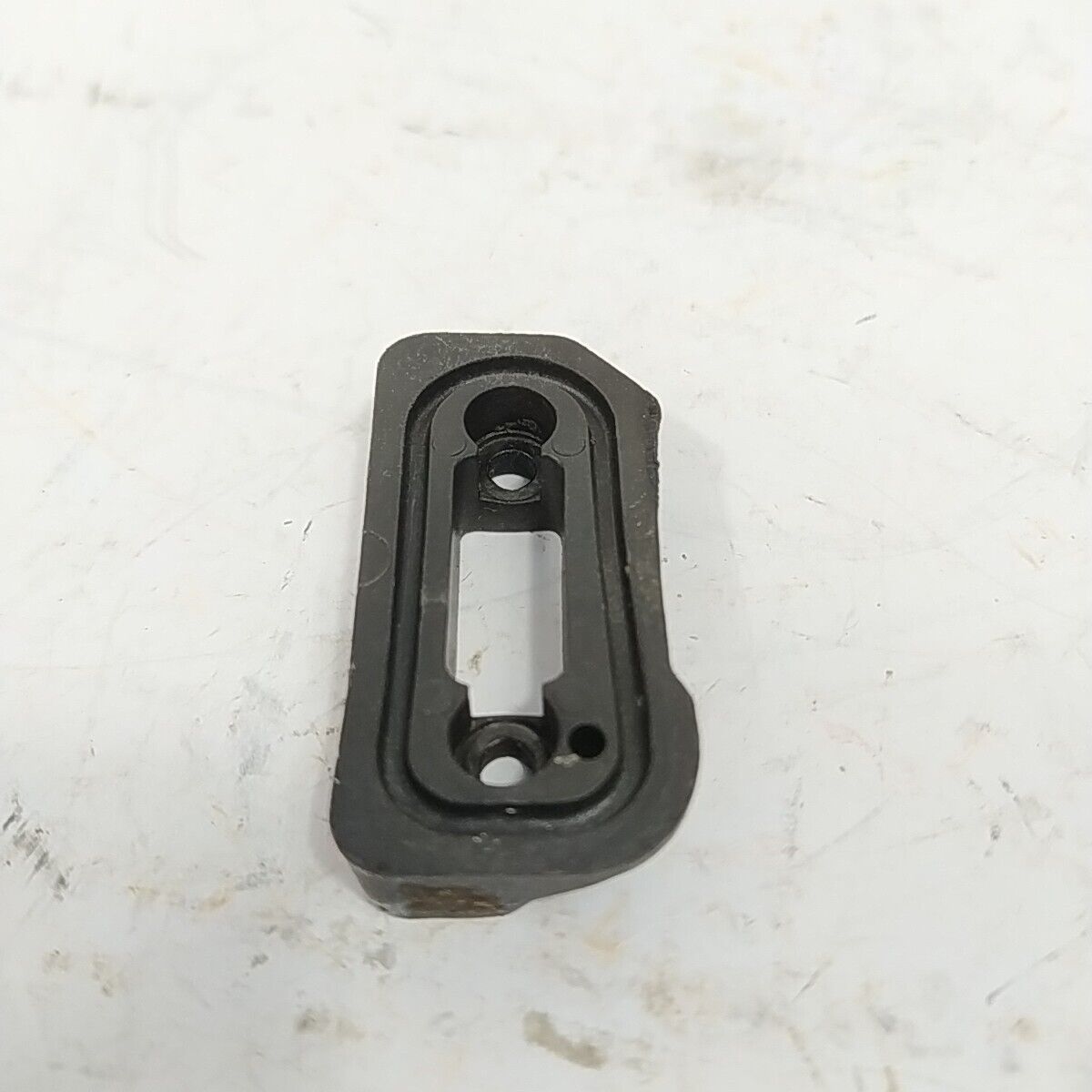 ricambio usato FLANGIA COLLETTORE CARBURATORE per motosega CASTOR CP70 ALPINA 60