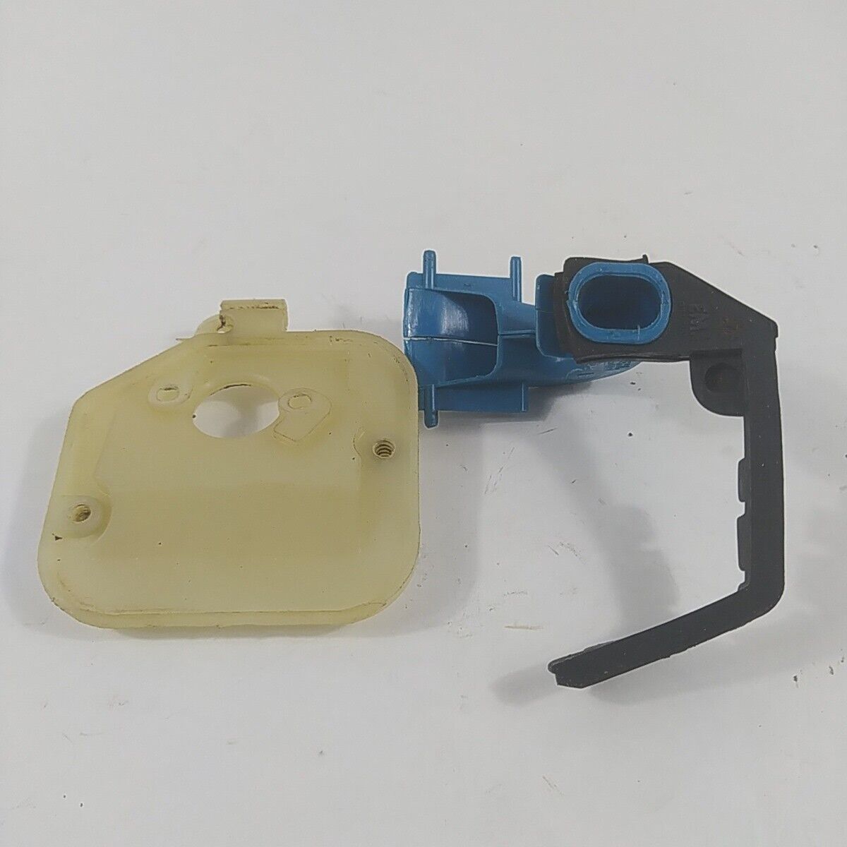 Ricambio KIT FLANGIA RACCORDO CARBURATORE PER MOTOSEGA POULAN usato