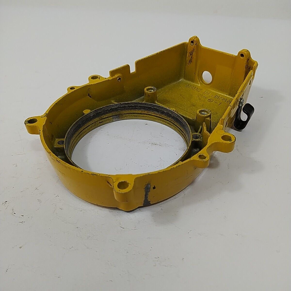 ricambio COPERCHIO VOLANO di accensione usato per decespugliatore KAWASAKI TD 33