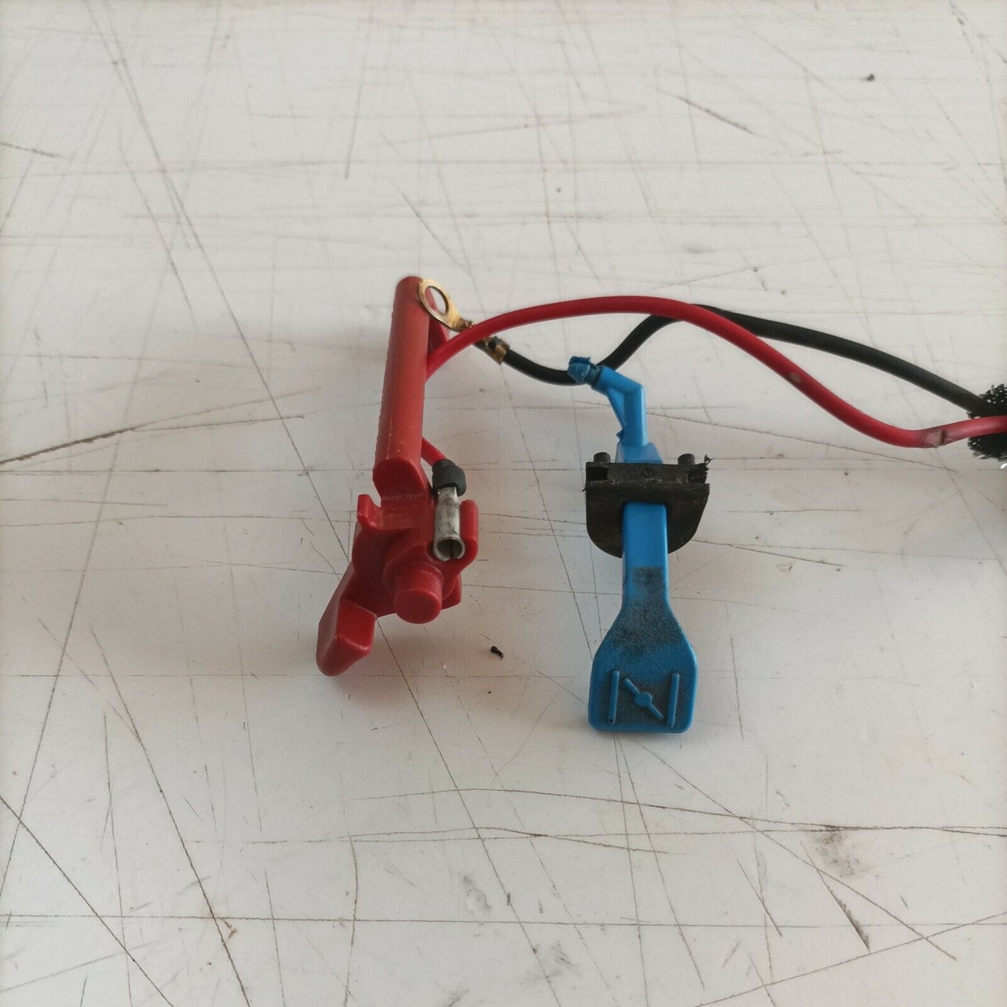 LEVA ARIA E tasto ON/OFF PER MOTOSEGA PARTNER FORMULA 60 PARTNER POULAN usato