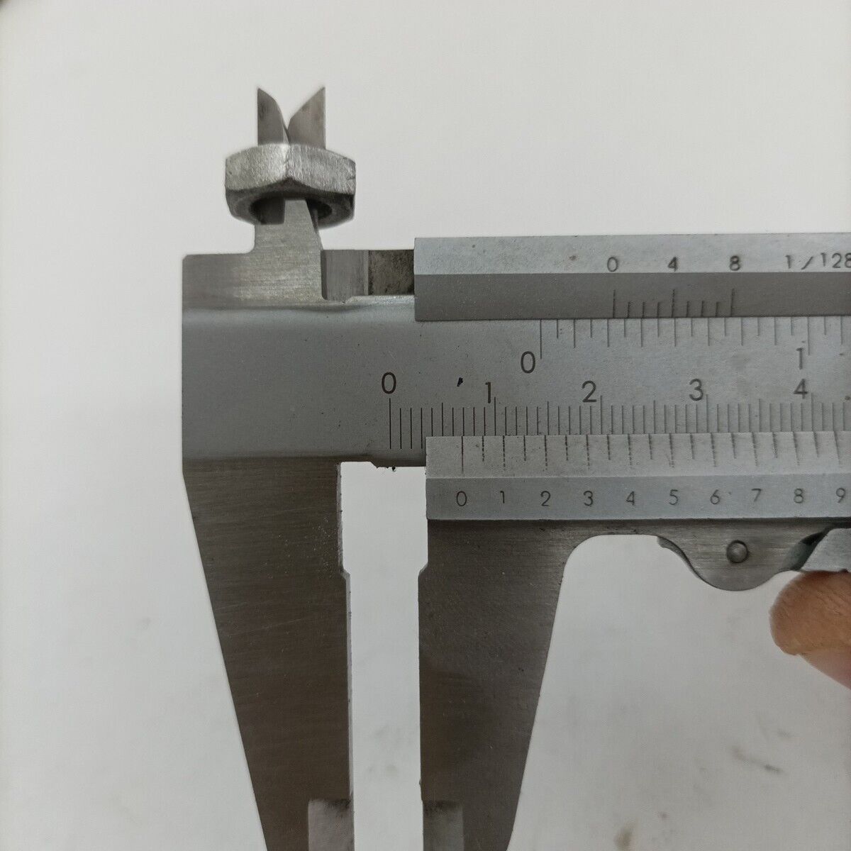 Ricambi DADO E FERMO VOLANO di Avviamento Starter MOTOSEGA HOMELITE XL -12 usati