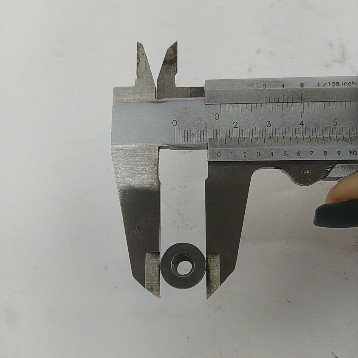 Ricambio usato DADO E PIASTRA GUIDA BARRA per MOTOSEGA Echo 330 EVL