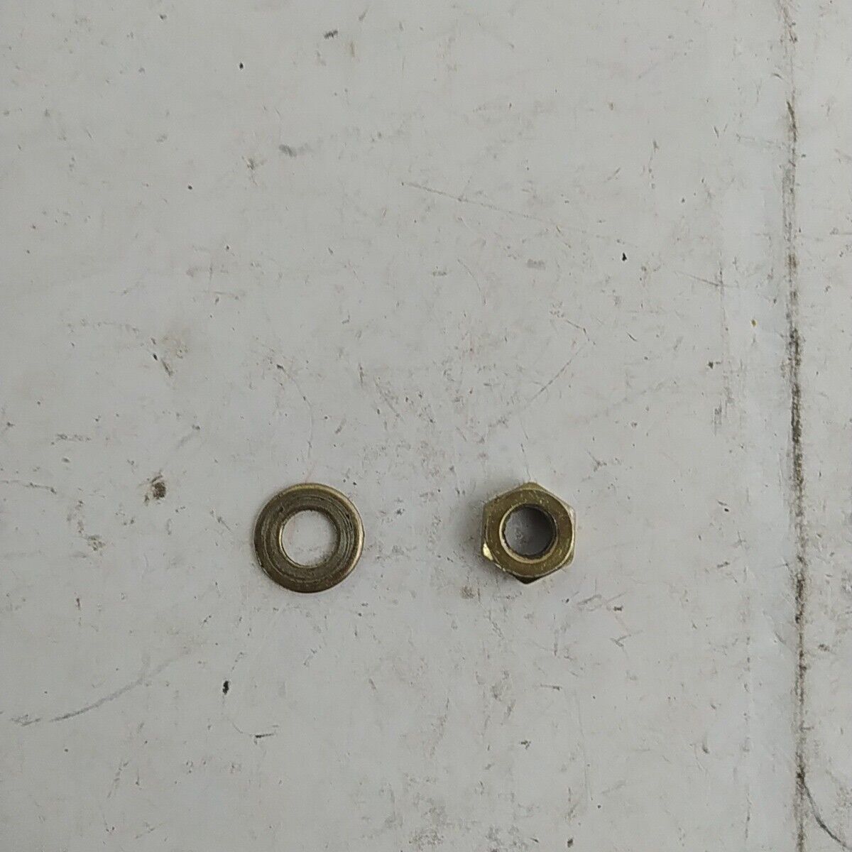 Ricambio DADO ALBERO MOTORE lato VOLANO usato per decespugliatore Emak Efco 8425