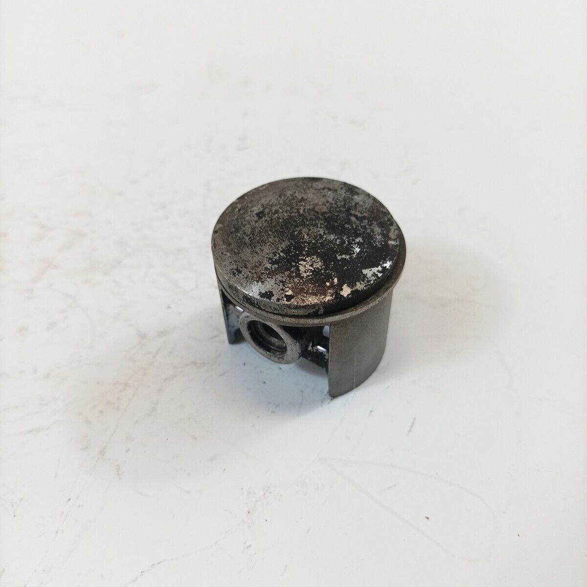 CILINDRO E PISTONE PER MOTOSEGA ALPINA CASTOR P34 TR350 PR350 d 38 ricambi usati