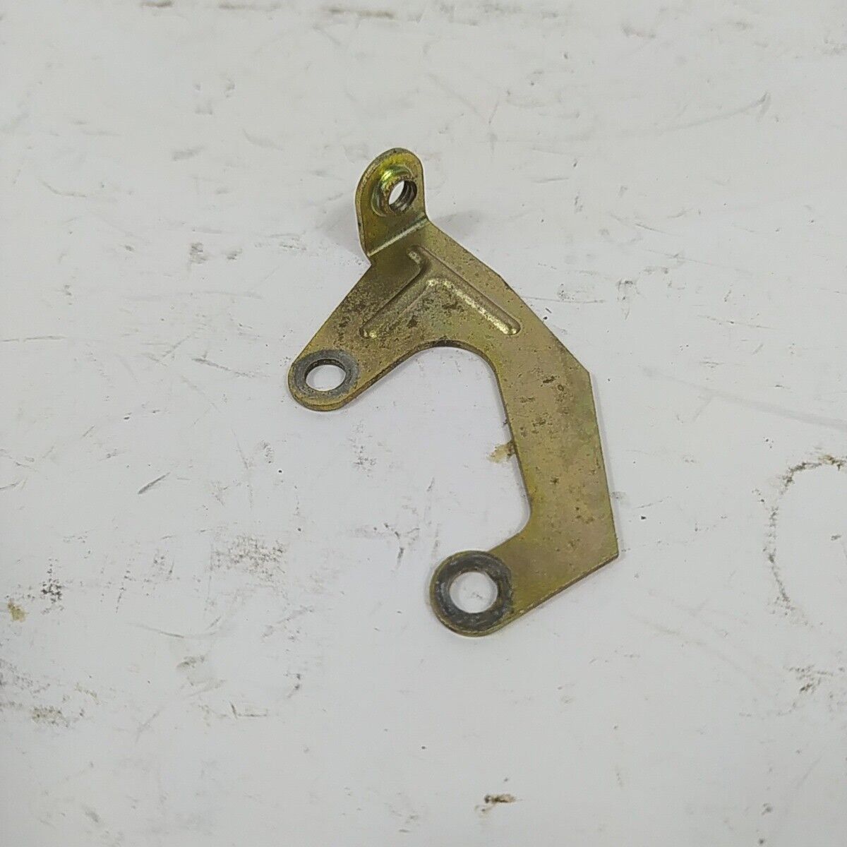 Ricambio STAFFA STAFFE MOTORE per decespugliatore McCulloch 3800 usato