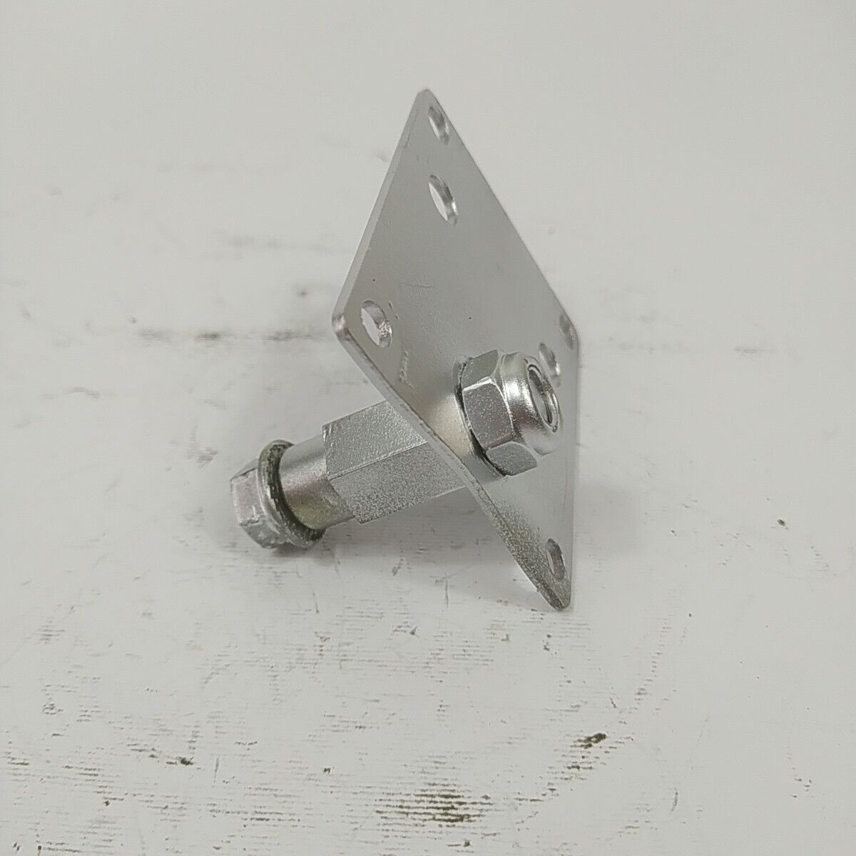 Ricambi usati STAFFA SUPPORTO MOTORE A ZAINO per decespugliatore MITSUBISHI T200