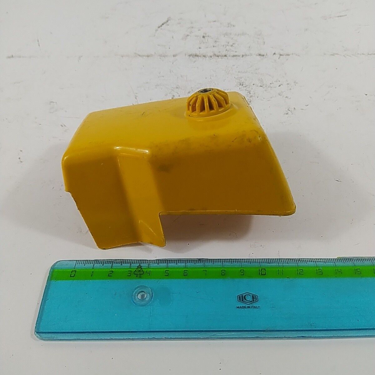 Ricambio DECESPUGLIATORE ALPINA STAR 41 COPERCHIO FILTRO DELL' ARIA usato