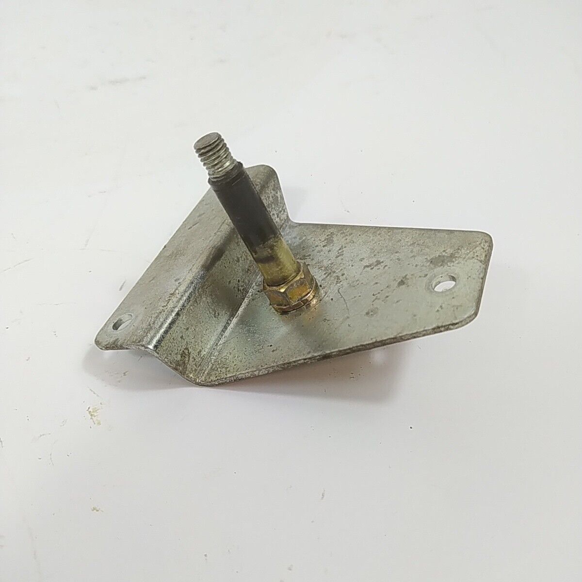 Ricambi STAFFA BARRA MOTORE A ZAINO usati per decespugliatore Komatsu ZENOAH G4K