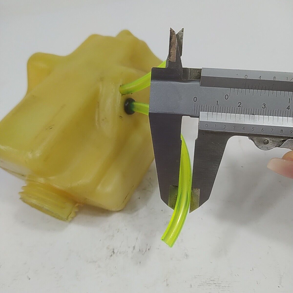 Ricambio per motosega ALPINA 500 SERBATOIO CARBURANTE BENZINA ORIGINALE usato