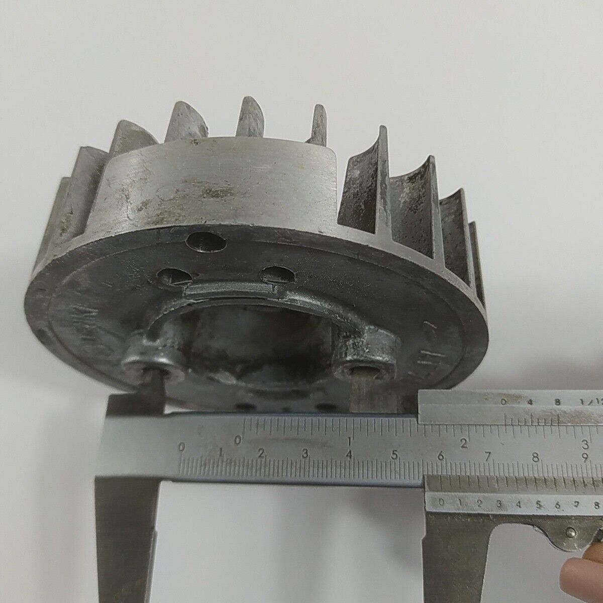 Ricambi per DECESPUGLIATORE ALPINA VIP 52 VOLANO MAGNETICO DI AVVIAMENTO usato