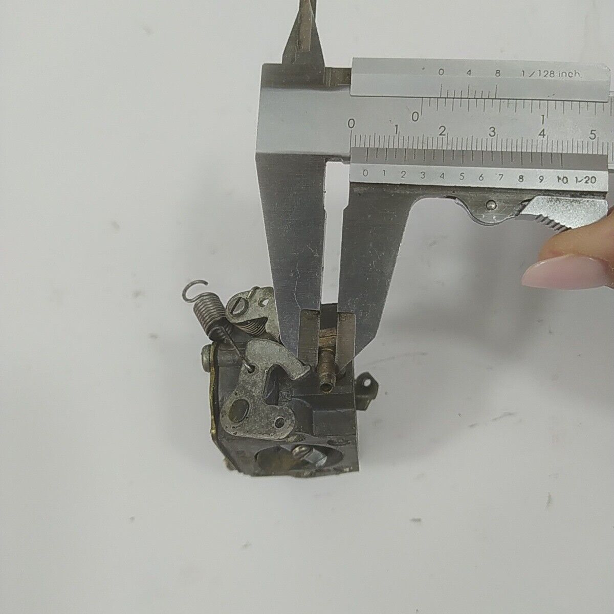 Parti di ricambio CARBURATORE HE6A450 per motosega ALPINA CASTOR CP 700 usato