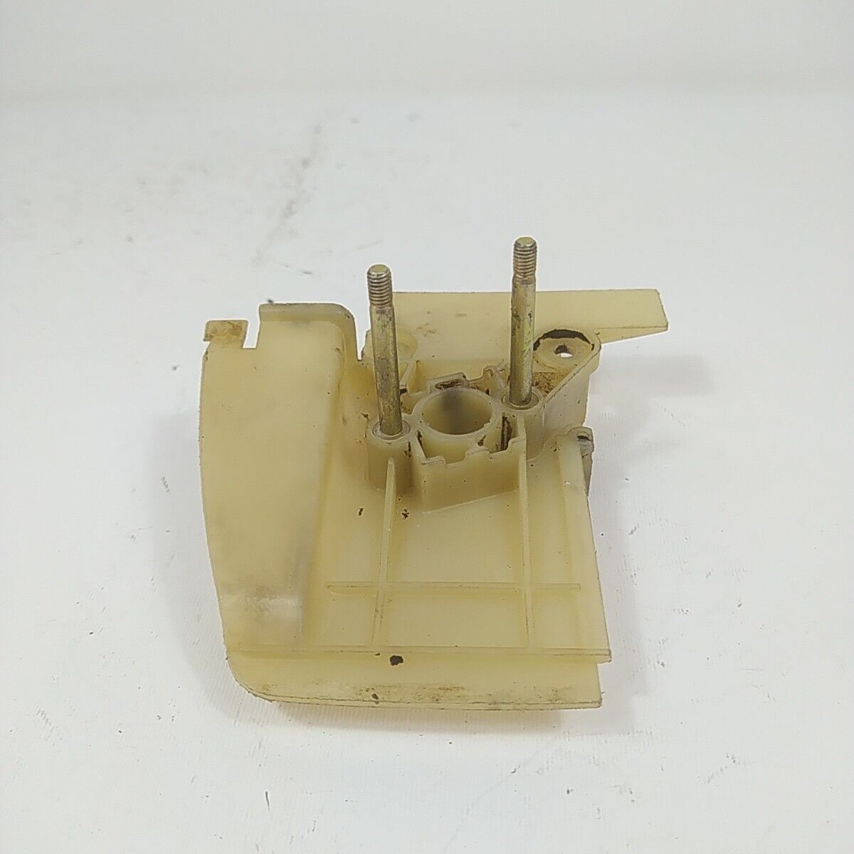 Ricambio per decespugliatore STIHL FS 120 FLANGIA SUPPORTO CARBURATORE usato