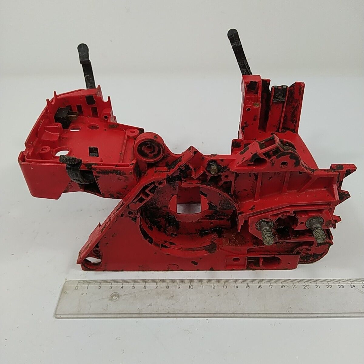 telaio carter COMPLETO DI SERBATOIO PER MOTOSEGA SOLO 646 ricambi usati