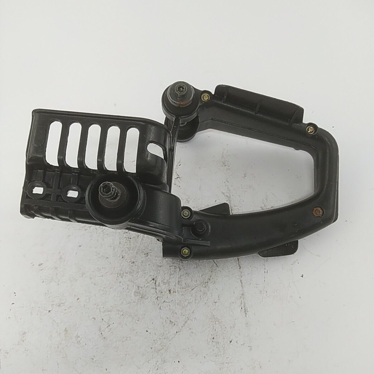 Ricambi IMPUGNATURA MANIGLIA manico COMANDI usati per motosega ALPINA  prof 70 s