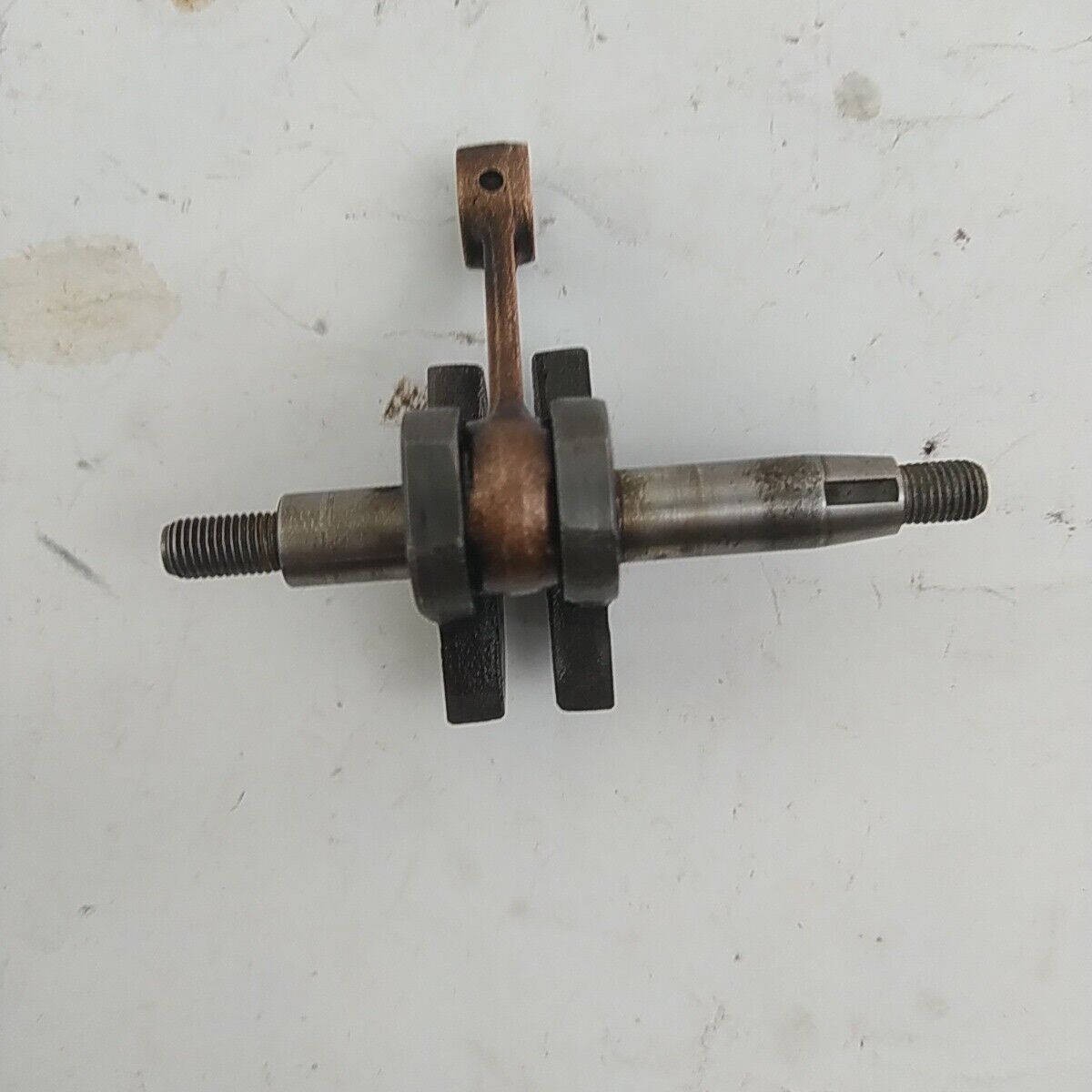 ricambio ALBERO MOTORE biella usato per decespugliatore KAWASAKI TD 33