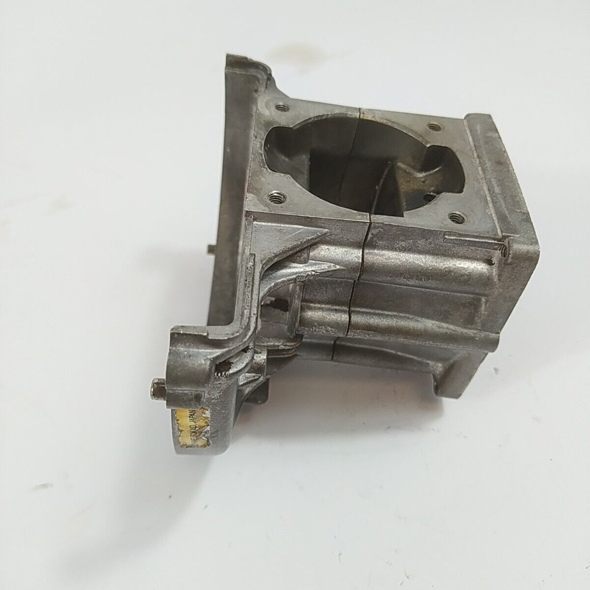 Ricambio DECESPUGLIATORE ECHO RM - 460 CARTER BASAMENTO ALBERO MOTORE usato