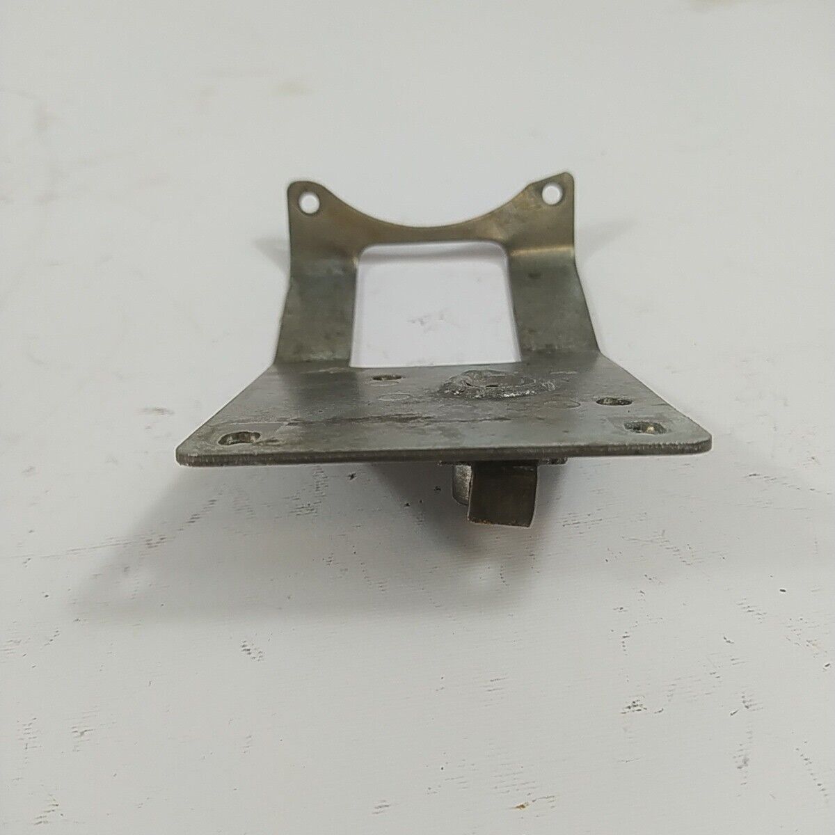 Ricambio DECESPUGLIATORE ECHO RM - 460 STAFFA MOTORE a zaino usato