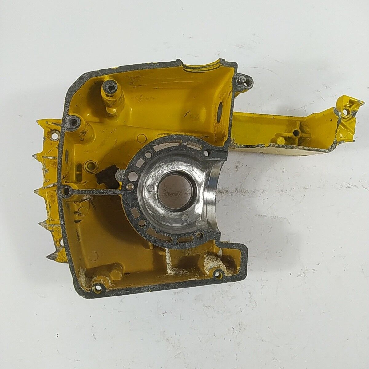 ricambio CARTER BASAMENTO ALBERO MOTORE lato frizione motosega ALPINA p 70 usati