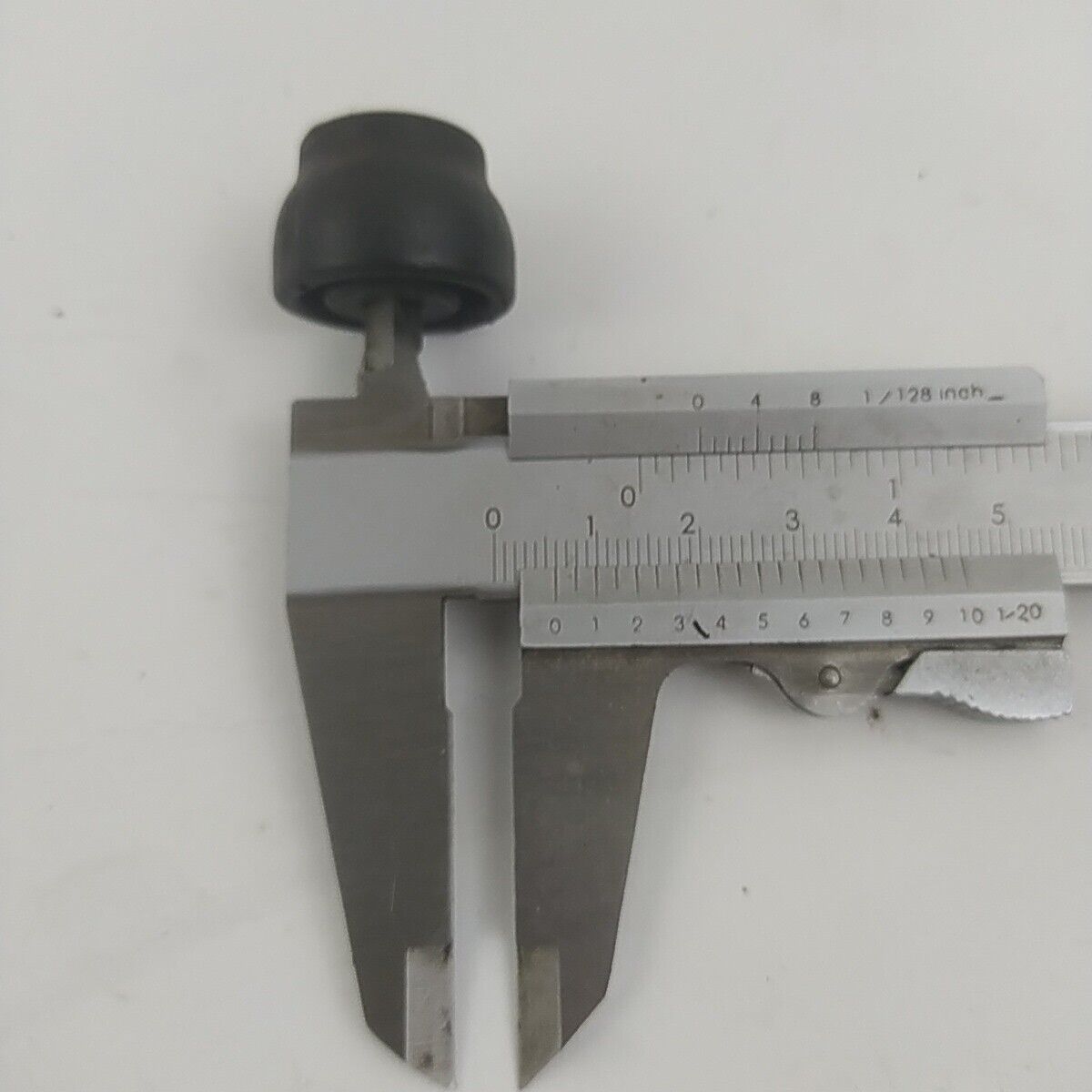 motosega CASTOR CP- 500 gommino SUPPORTO ANTIVIBRANTE Ricambio Usato