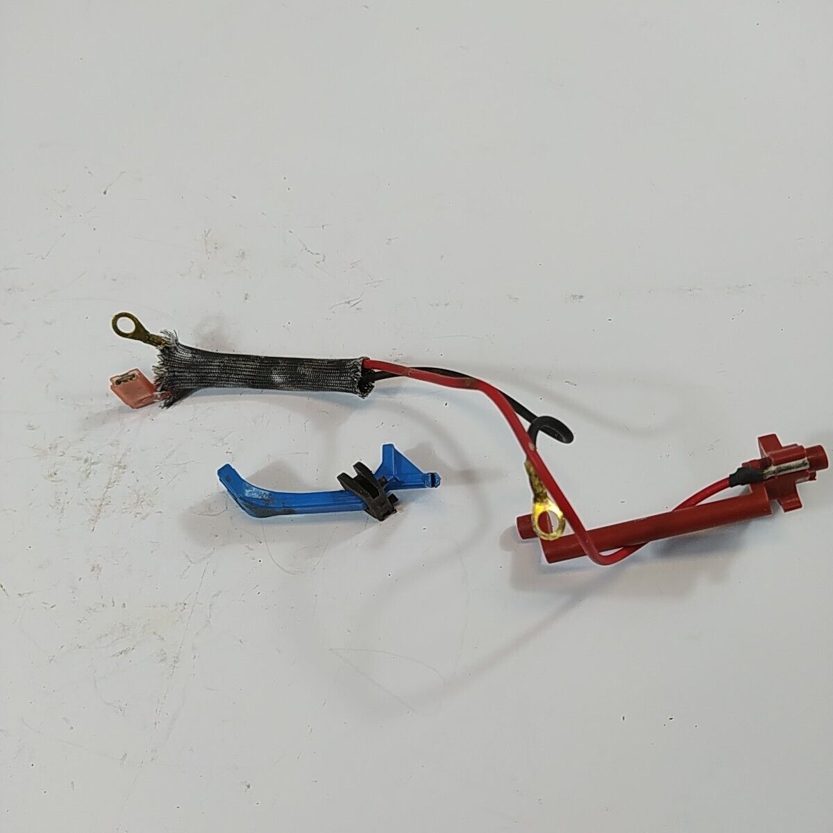 LEVA ARIA e tasto ON/OFF PER MOTOSEGA PARTNER FORMULA 60 PARTNER POULAN usato