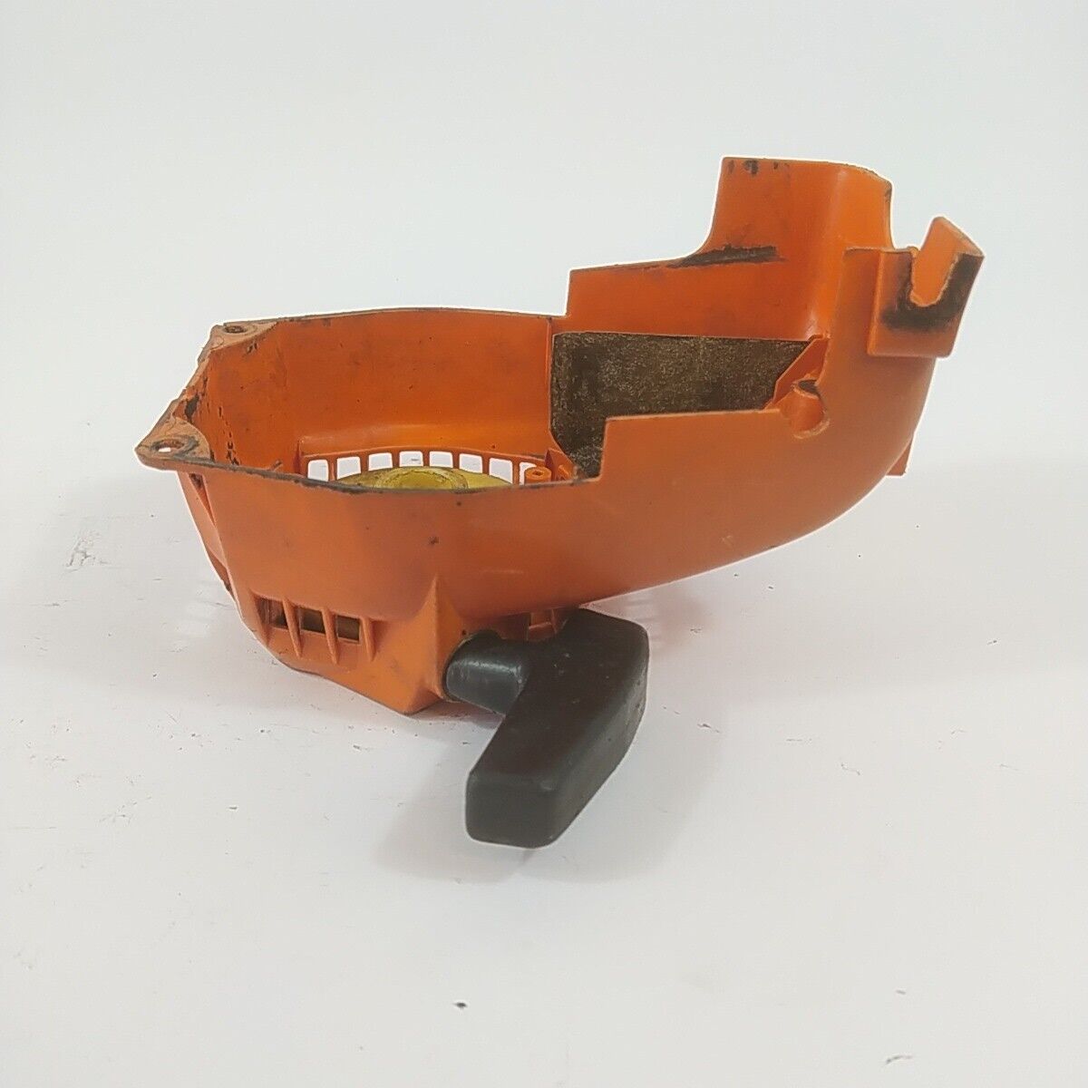 Ricambio usato COPERCHIO DI AVVIAMENTO A STRAPPO per DECESPUGLIATORE EMAK EFCO