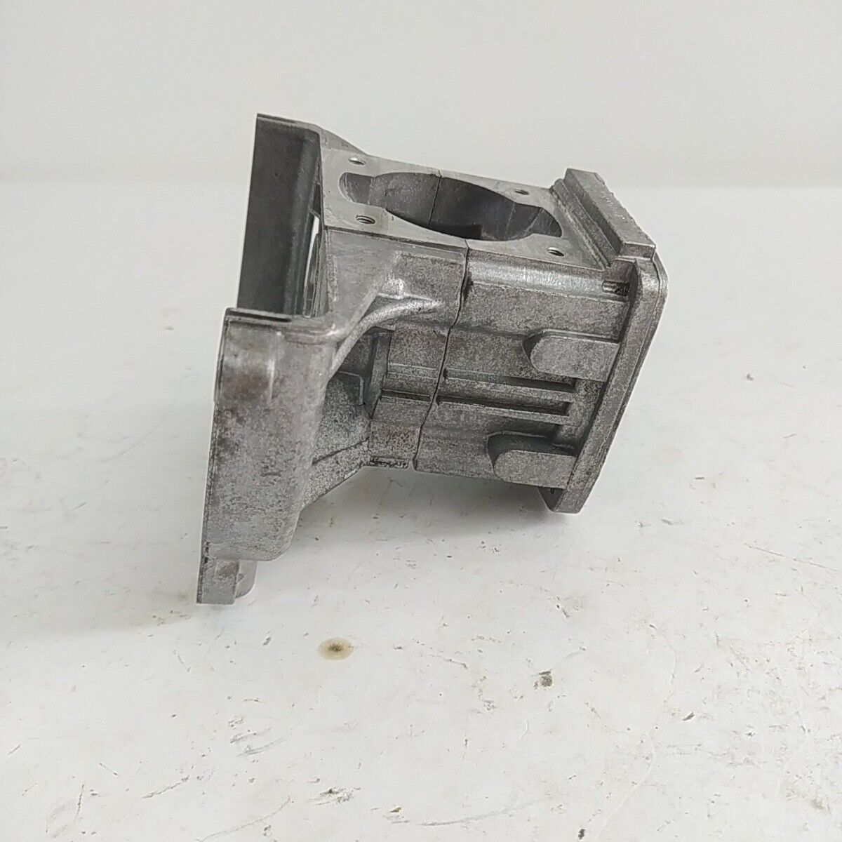 Ricambio CARTER BASAMENTO cilindro usato per decespugliatore MARUYAMA 420 42