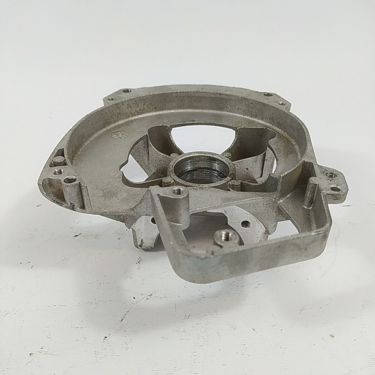 Ricambio usato BASAMENTO CARTER MOTORE decespugliatore Mcculloch ELITE 4200