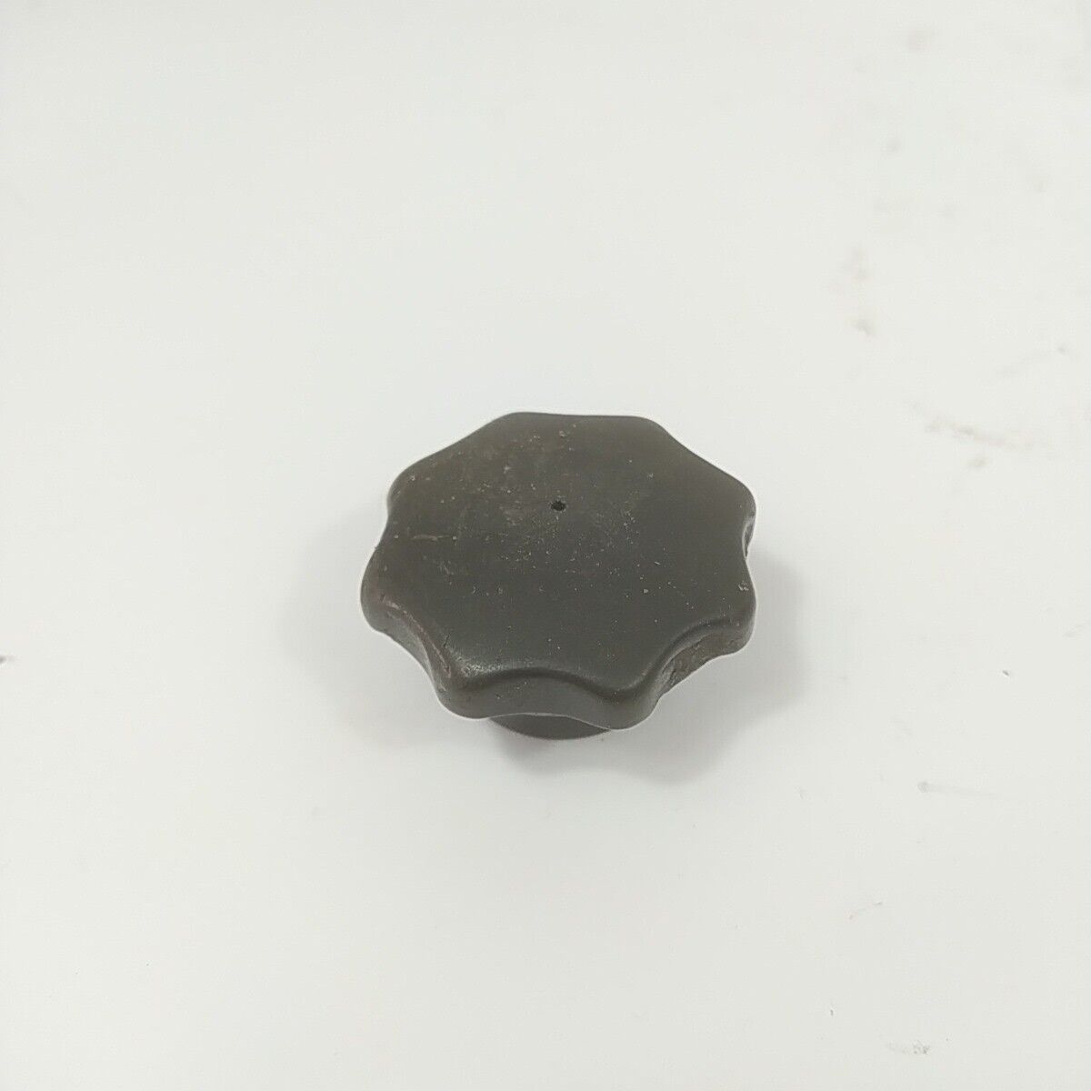 Ricambio per motosega STIHL 08 S TAPPO SERBATOIO OLIO ORIGINALE usato