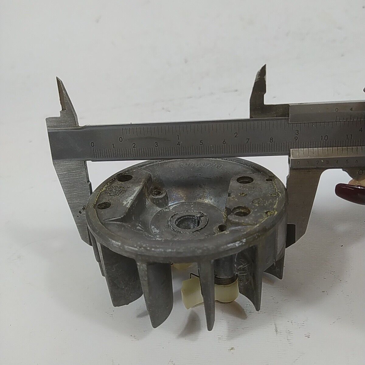 OLEO MAC 935  VOLANO ACCENSIONE MAGNETICO avviamento ricambi usati 02001760