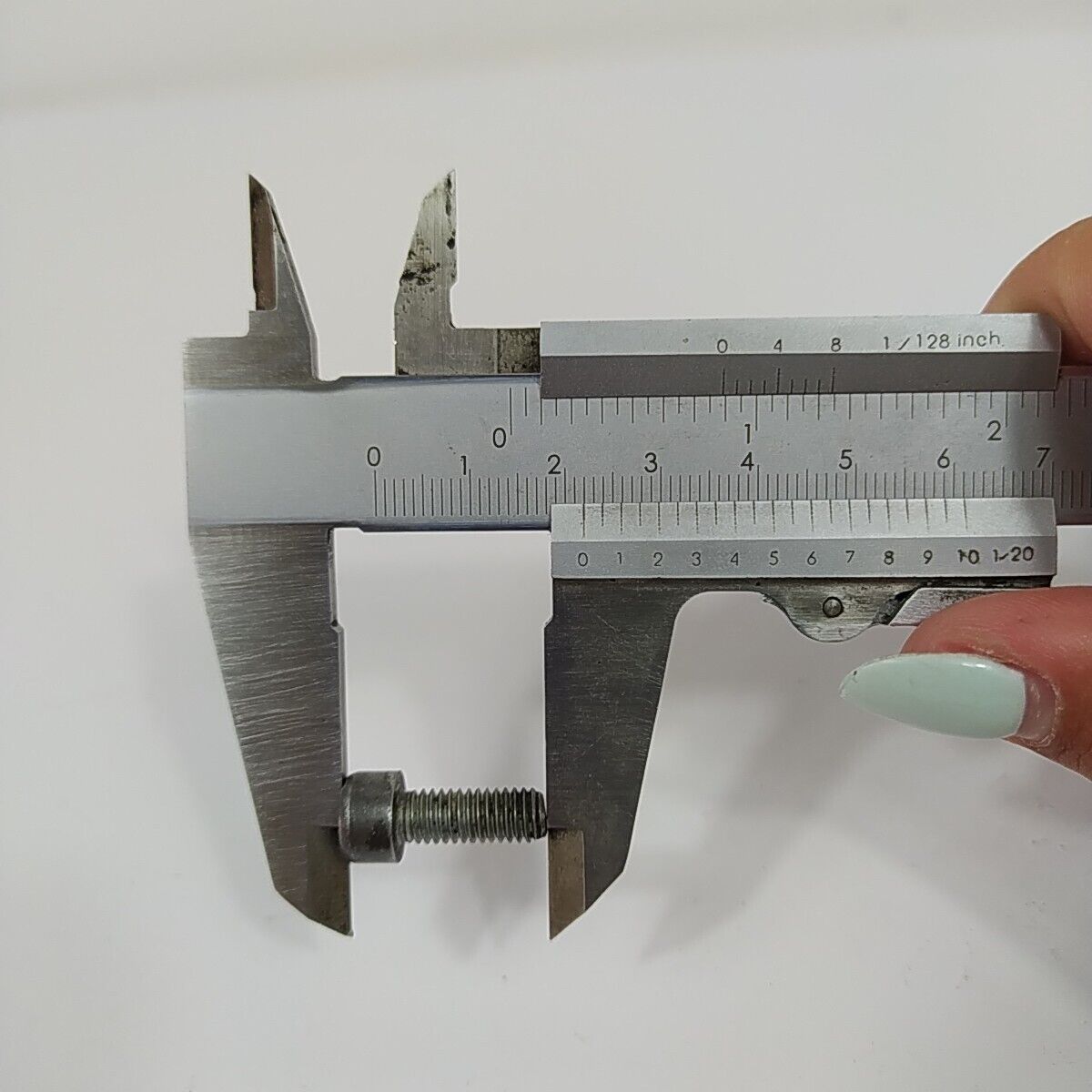 Ricambio usato VITI bulloni dadi perni di VARIE MISURE per motosega DOLMAR 116