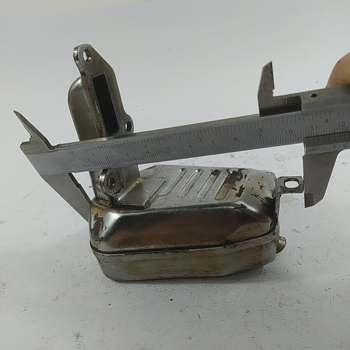 ricambio MARMITTA SILENZIATORE DI SCARICO PER MOTOSEGA ALPINA CASTOR 41 40 usati