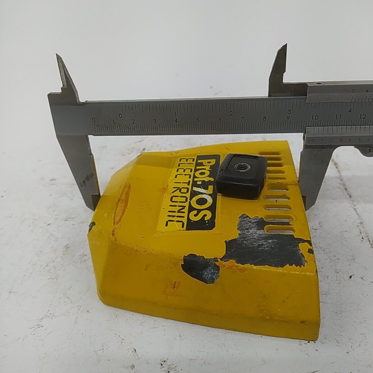 ricambio COPERCHIO FILTRO ARIA CARBURATORE Per motosega ALPINA PROF 70 S usati