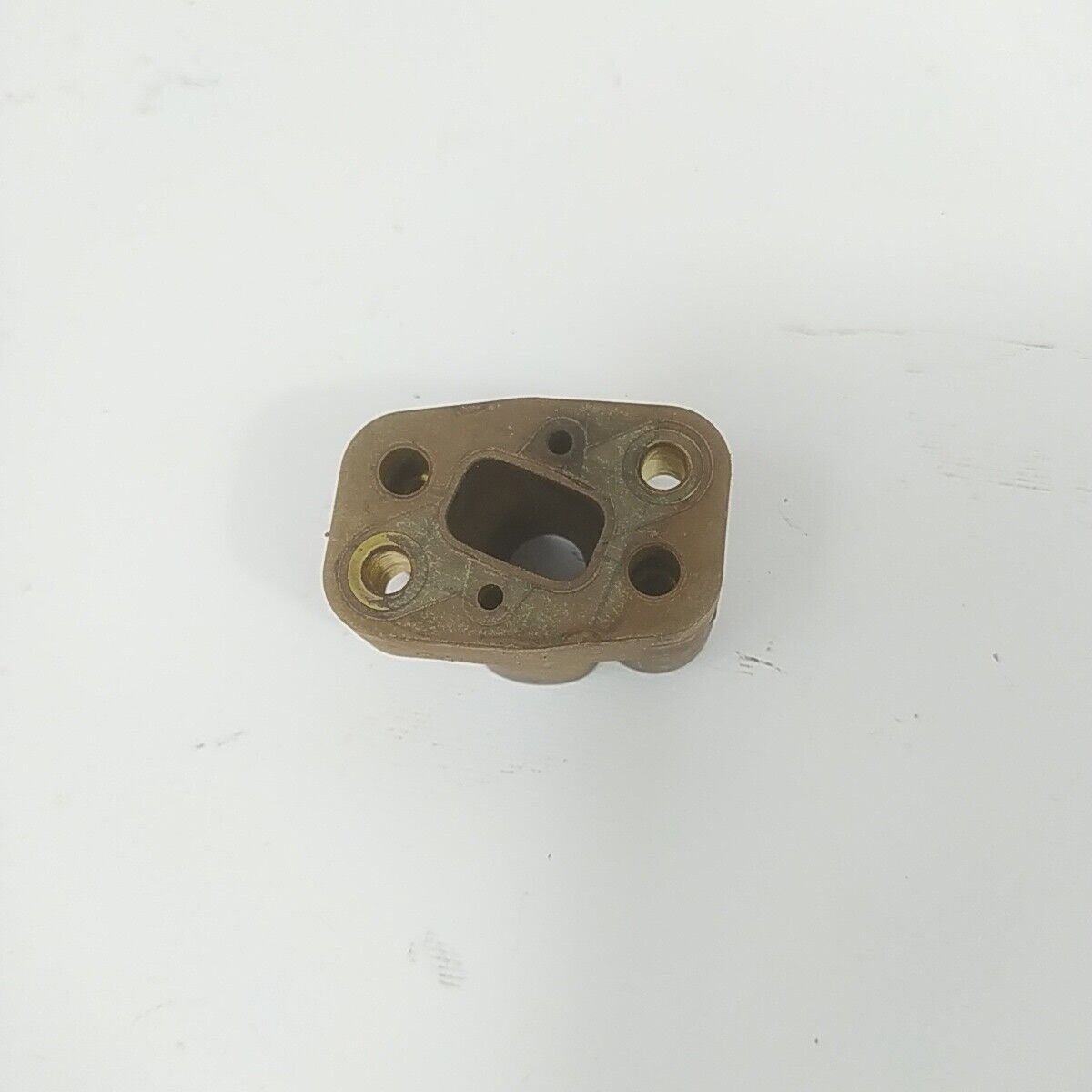 Ricambio per decespugliatore EFCO 8250 FLANGIA COLLETTORE CARBURATORE usato