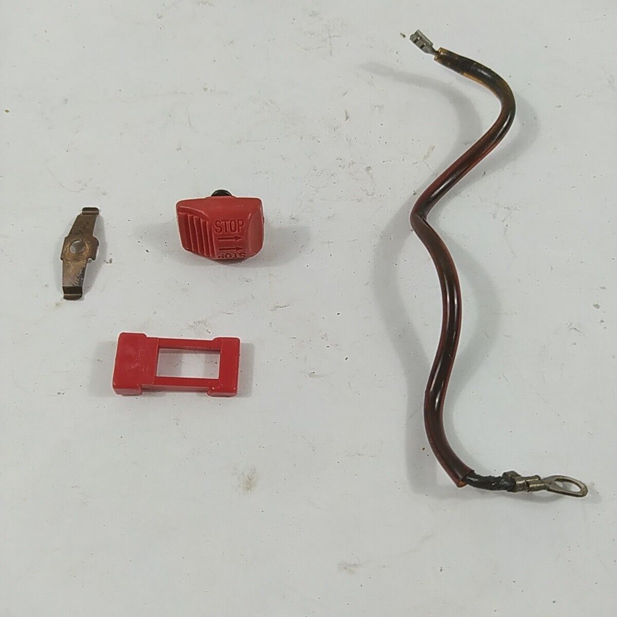 Ricambi INTERRUTTORE ON/OFF  PER MOTOSEGA MCCULLOCH PRO MAC 700 usati