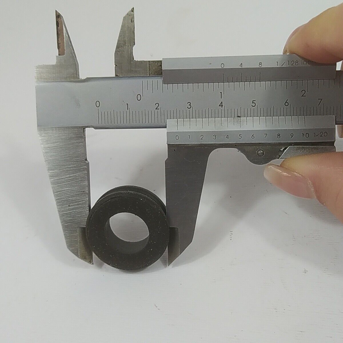 Ricambio per motosega ALPINA 500 gommini carburatore supporti vibrazione usato