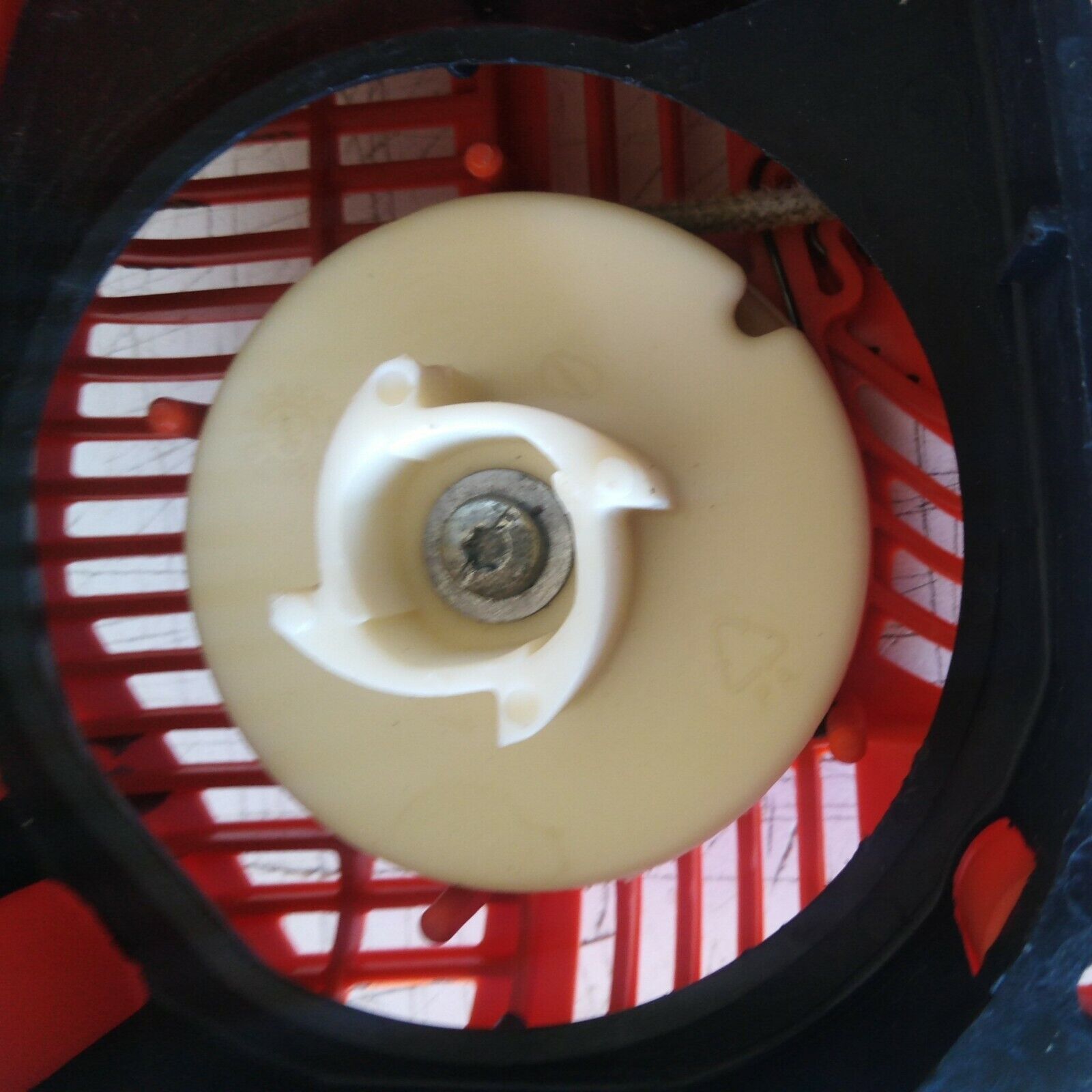 COPERCHIO AVVIAMENTO TRASCINATORE completo MOTOSEGA OLEO MAC 932 C ricambi usati