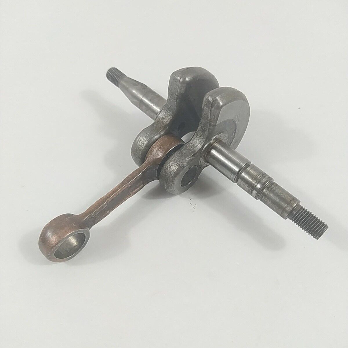 Ricambio ALBERO MOTORE ORIGINALE PER MOTOSEGA POULAN usato